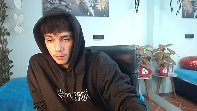 AmethystShadow17 online show from 04-07-26, 08:53