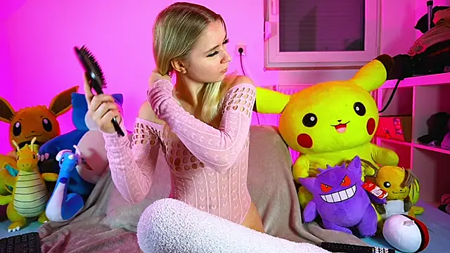 Snapshot of LillyOcean chatting on 01-18-26, 02:21 LillyOcean online show from 01-18-26, 02:21