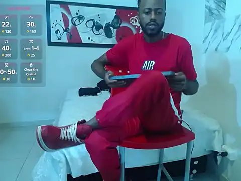 Snapshot of BenhtenBlack25 chatting on 10-15-25, 09:04 BenhtenBlack25 online show from 10-15-25, 09:04