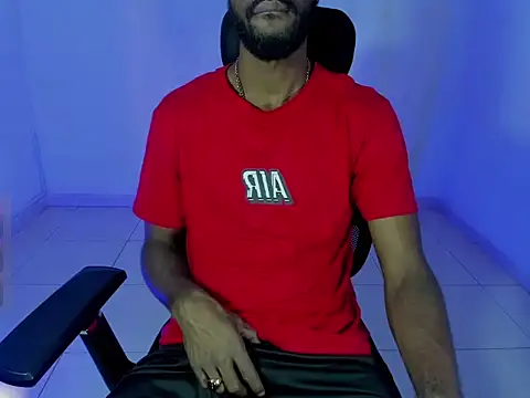 Snapshot of BenhtenBlack25 chatting on 10-31-25, 09:16 BenhtenBlack25 online show from 10-31-25, 09:16