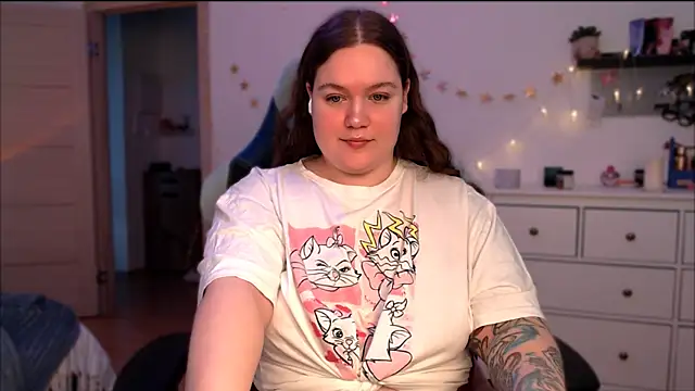 Snapshot of SummerTina chatting on 01-17-25, 09:06 SummerTina online show from 01-17-25, 09:06