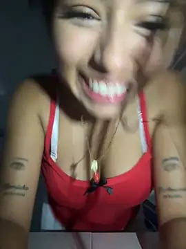Snapshot of dafne17_ chatting on 05-26-26, 10:11 dafne17 online show from 05-26-26, 10:11