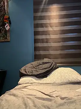 AlexRZ93 online show from 10-14-25, 12:33