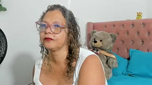 Snapshot of victoriaborunys chatting on 06-24-26, 04:55 victoriaborunys online show from 06-24-26, 04:55
