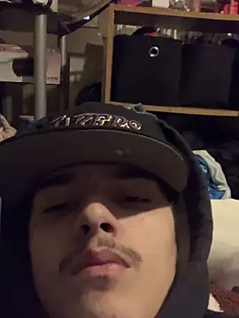 Snapshot of CarmeloA chatting on 10-14-25, 04:52 CarmeloA online show from 10-14-25, 04:52