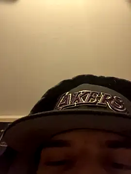 Snapshot of CarmeloA chatting on 11-22-25, 01:04 CarmeloA online show from 11-22-25, 01:04