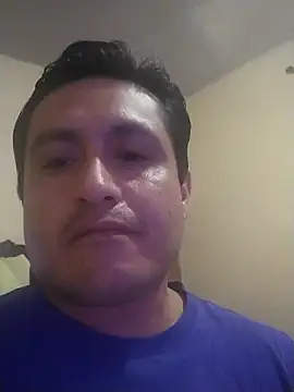 Snapshot of checheludo23 chatting on 02-17-26, 05:48 checheludo23 online show from 02-17-26, 05:48