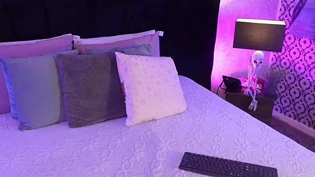 mariianna lopez  online show from 03-30-26, 06:31