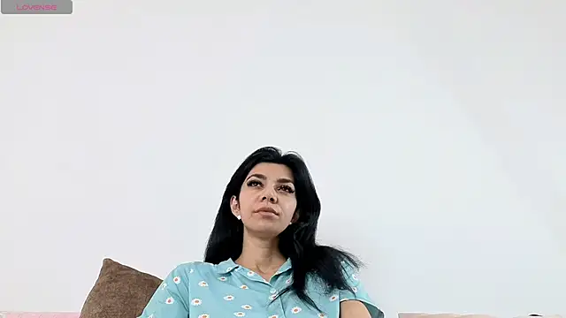 ReneeVoss online show from 05-25-26, 03:01