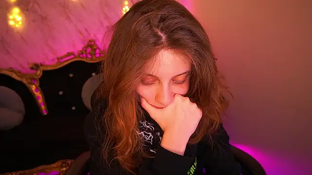 CuteeFoxy online show from 01-16-26, 02:21