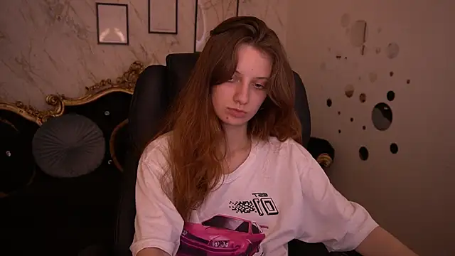 CuteeFoxy online show from 05-27-26, 12:35
