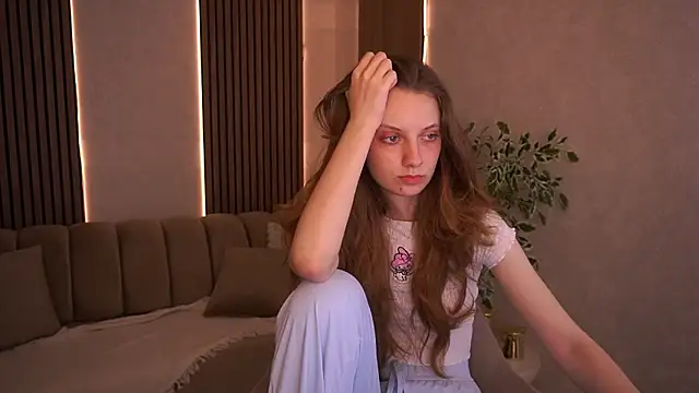 Snapshot of CuteeFoxy chatting on 07-04-26, 12:55 CuteeFoxy online show from 07-04-26, 12:55