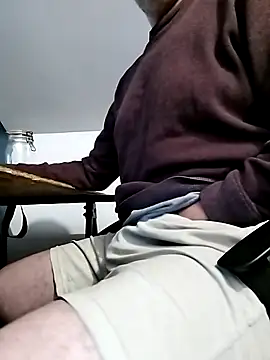 nicolaspgarnier online show from 11-06-25, 06:20