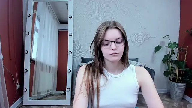 Snapshot of Dear_Jessica chatting on 11-25-25, 10:15 Dear Jessica online show from 11-25-25, 10:15