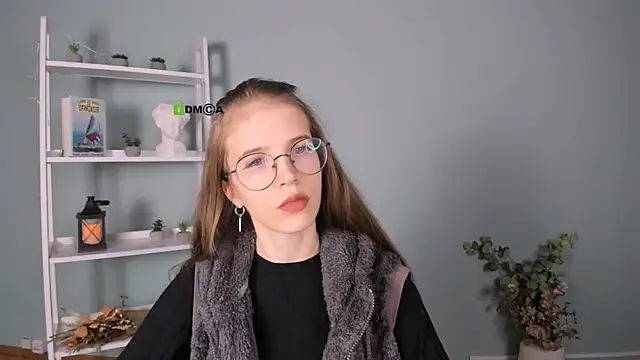 Snapshot of lulu_fly_ chatting on 11-04-25, 07:46 lulu fly online show from 11-04-25, 07:46