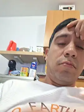 Snapshot of Faculeproso12 chatting on 11-21-25, 08:24 Faculeproso12 online show from 11-21-25, 08:24