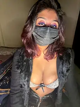 Snapshot of payal_mittal chatting on 12-14-25, 08:13 payal mittal online show from 12-14-25, 08:13