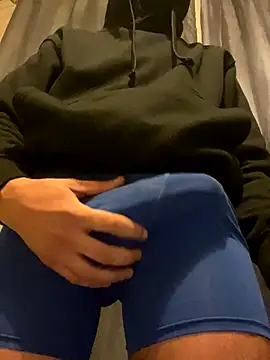 Snapshot of Rebeudeter_ chatting on 12-17-25, 05:41 Rebeudeter online show from 12-17-25, 05:41