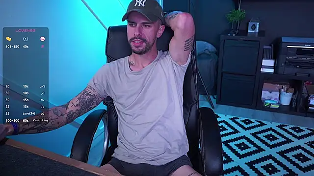 monsieurguitsxxx online show from 11-10-25, 12:37