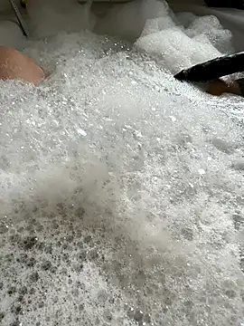 Snapshot of Twilightboyx chatting on 10-17-25, 01:57 Twilightboyx online show from 10-17-25, 01:57