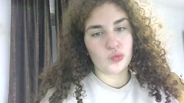 Kiki Catty online show from 11-10-25, 12:37