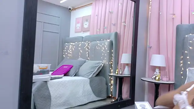 NaughtyHally  online show from 05-23-26, 04:39