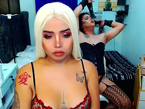 Snapshot of LovelyTs4U chatting on 05-19-26, 08:37 LovelyTs4U online show from 05-19-26, 08:37