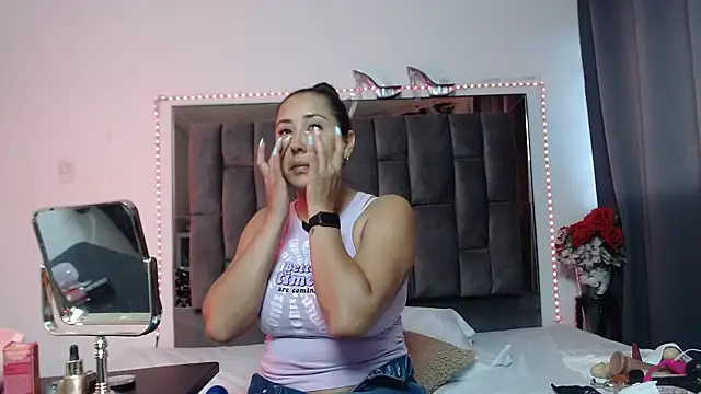 Salmma Milf online show from 04-21-26, 11:38