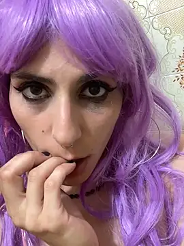 Snapshot of yvessblue chatting on 11-27-25, 02:57 yvessblue online show from 11-27-25, 02:57