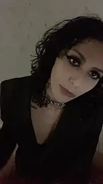 Snapshot of yvessblue chatting on 11-30-25, 04:16 yvessblue online show from 11-30-25, 04:16