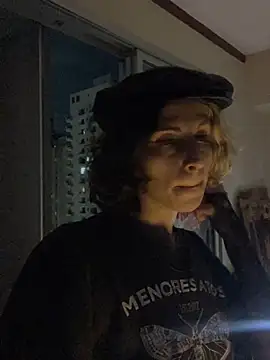 Snapshot of yvessblue chatting on 02-24-26, 11:25 yvessblue online show from 02-24-26, 11:25