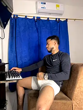 Snapshot of Kylian_Alessandro chatting on 11-26-25, 11:33 Kylian Alessandro online show from 11-26-25, 11:33