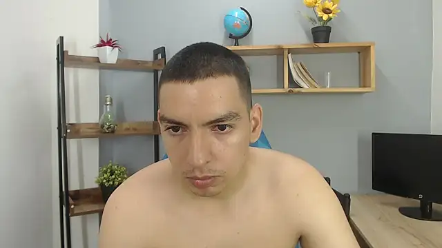 Snapshot of Axel_Stones_ chatting on 10-22-25, 01:55 Axel Stones online show from 10-22-25, 01:55