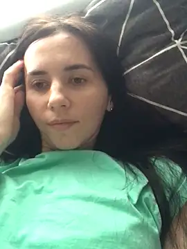 oliviya mur online show from 11-10-25, 07:40