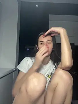 oliviya mur online show from 11-24-25, 09:47