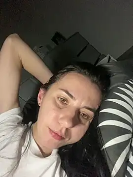 Snapshot of oliviya_mur chatting on 11-25-25, 10:54 oliviya mur online show from 11-25-25, 10:54