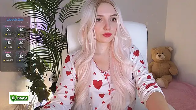 cute cake online show from 12-01-25, 09:58