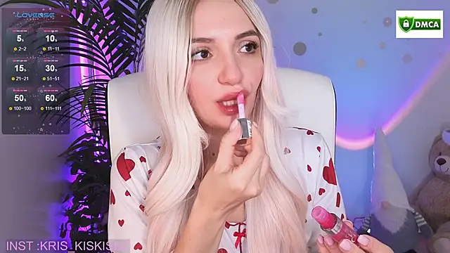 cute cake online show from 12-15-25, 08:07