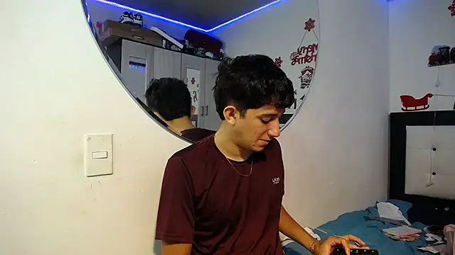 Dravith Valery online show from 12-20-25, 04:08