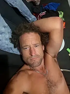 Snapshot of shainnfk chatting on 10-15-25, 04:07 shainnfk online show from 10-15-25, 04:07