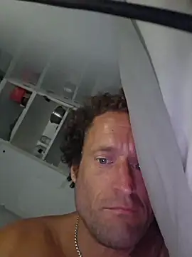 Snapshot of shainnfk chatting on 11-21-25, 12:32 shainnfk online show from 11-21-25, 12:32