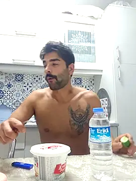 Snapshot of ogiday124 chatting on 10-16-25, 02:34 ogiday124 online show from 10-16-25, 02:34