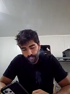 Snapshot of ogiday124 chatting on 11-12-25, 09:10 ogiday124 online show from 11-12-25, 09:10