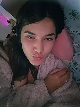 Gigihairy online show from 10-18-25, 01:41