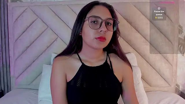 Snapshot of Lexy-Sweet1 chatting on 11-01-25, 04:14 Lexy-Sweet1 online show from 11-01-25, 04:14