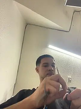 Leonardmoppet online show from 10-26-25, 09:21