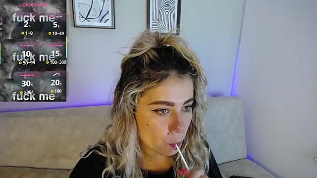 Sweet Bella Valery online show from 11-06-25, 09:59