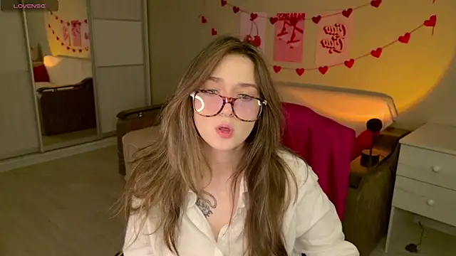 BellaSink online show from 12-05-25, 05:49