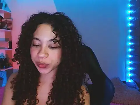 Medussa3033 online show from 06-15-26, 12:57