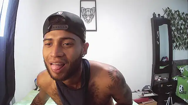 AXionX online show from 10-27-25, 01:26